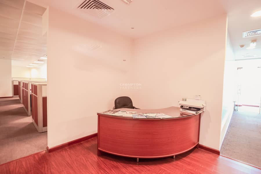 7 Fully Fitted & Furnished office/Great Location.