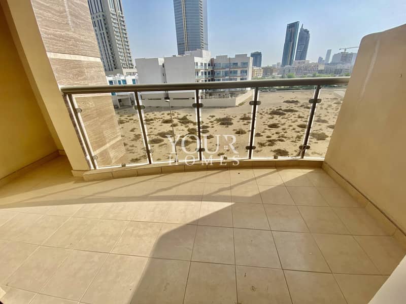 15 SB | Unique 2BR with Close kitchen + balcony for Rent