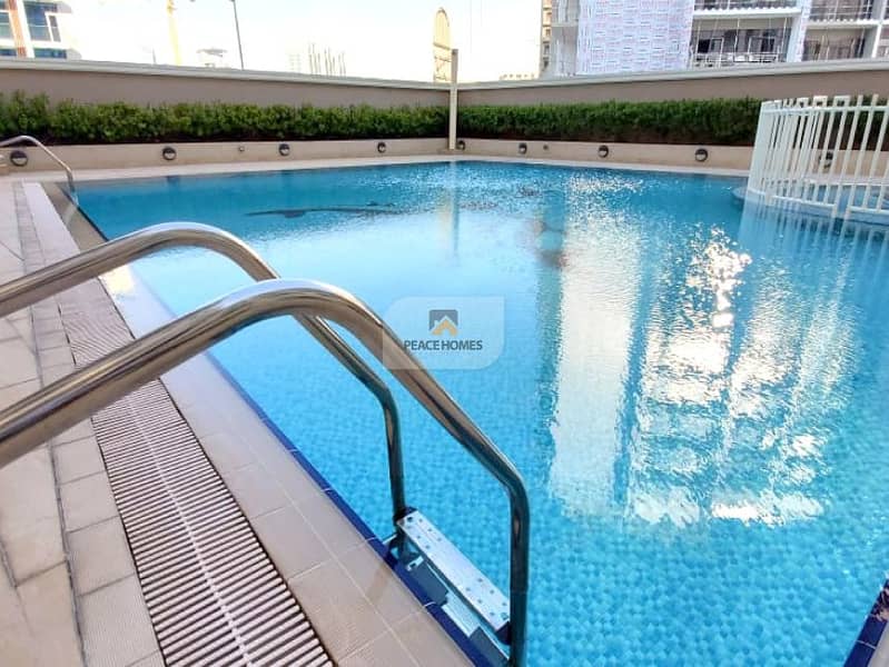 CHILLER FREE | BRAND NEW | HIGH-END 1BR | BALCONY