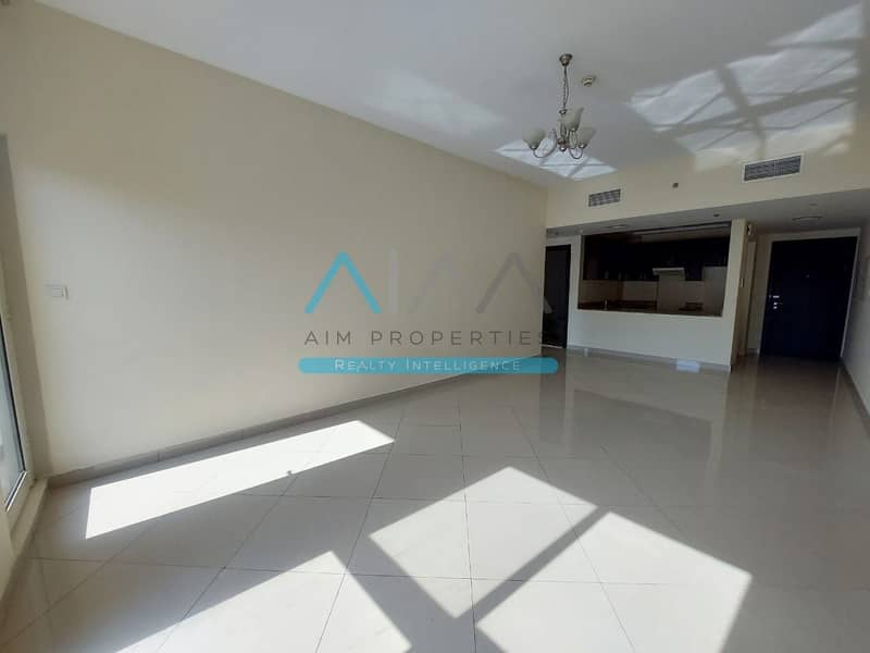 Grand 912SQFT Chiller Free Apt To Rent Opposite To Silicon Central Mall