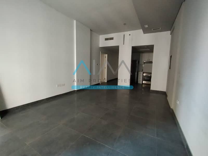 Amazing 1BHK Available In Prime Location In DSO With Balcony