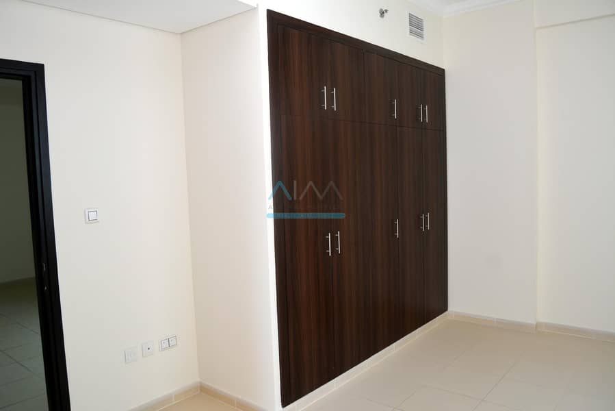 Well Maintained 3 Bedroom - Investor Deal - Best Layout @ 77,0000Aed