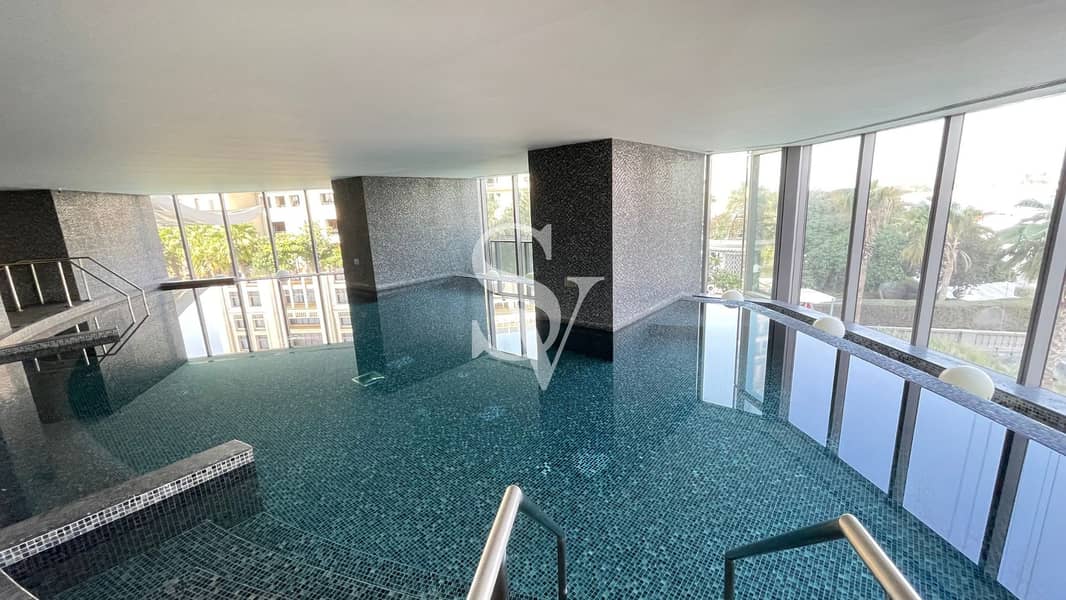 40 Spectacular View | Upgraded 2BR | Modern
