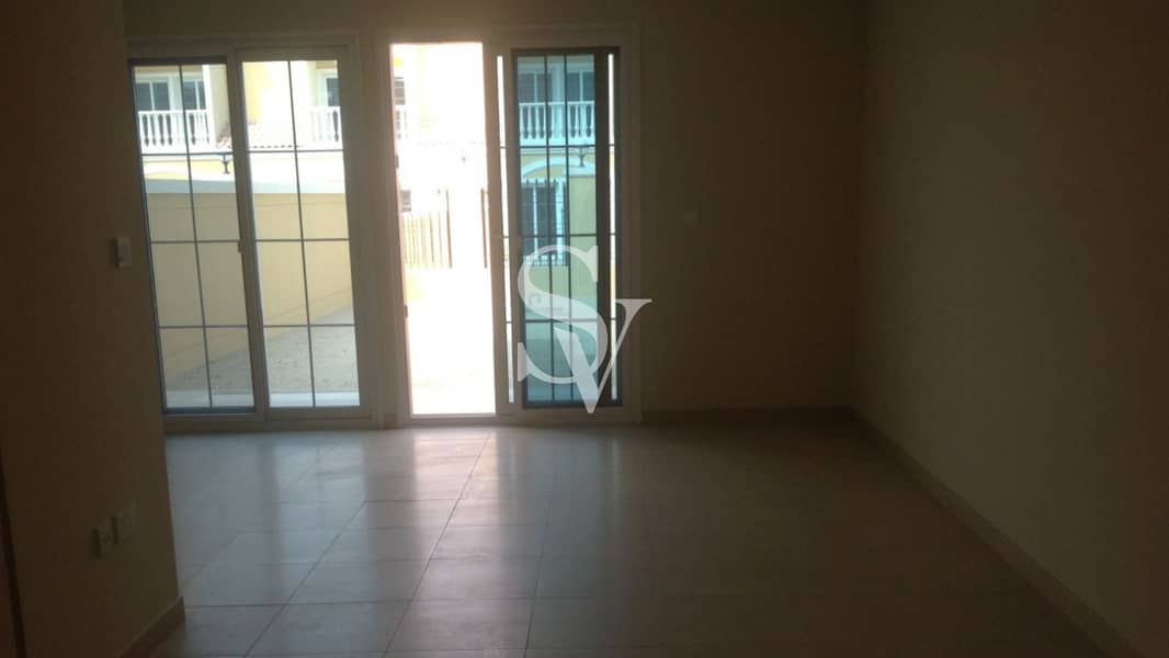 Big 1 BR Townhouse in JVC | Fully Equipped Kitchen