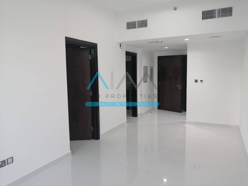 شقة في البوابة العربية،واحة دبي للسيليكون (DSO) 1 غرفة 560000 درهم - 4949056