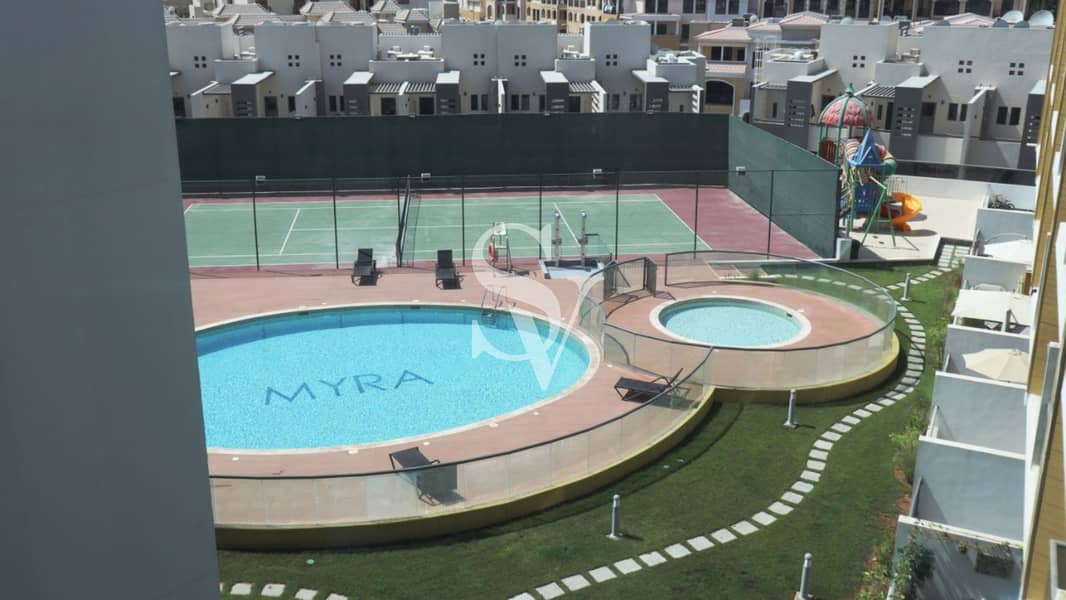 14 Spacious 1BR Duplex + Terrace | Pool View