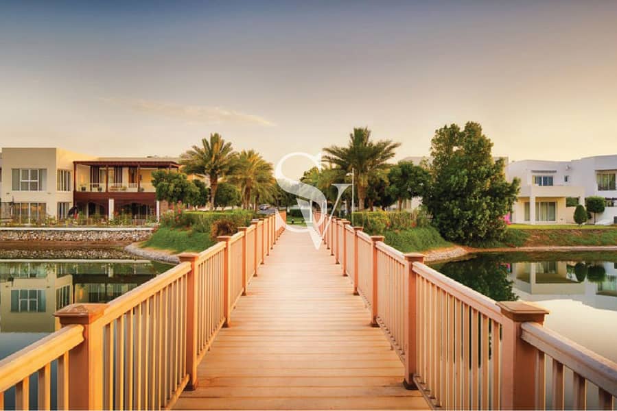 15 Amazing 4 bedroom Villa in Tilal Al Ghaf