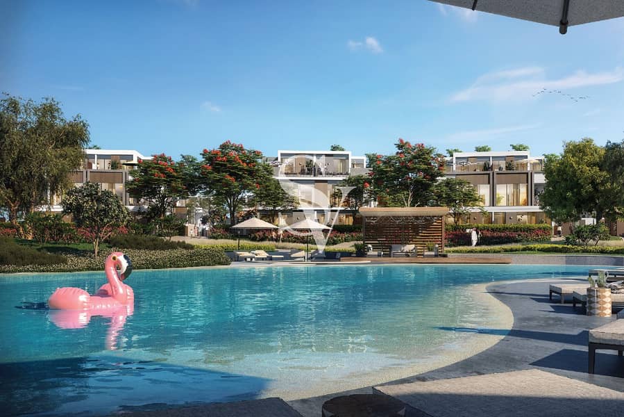 9 Luxury Waterfront Living | 4BR+Garden Suite