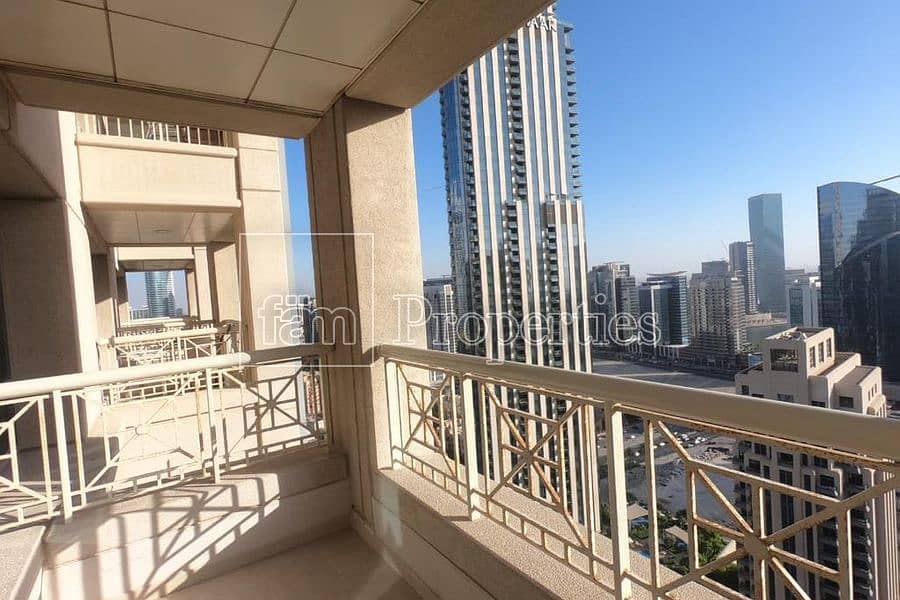 8 Fully furnished apt with luxurious finishes