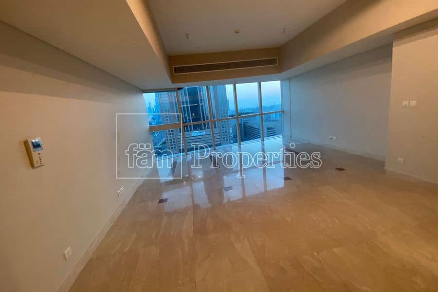 23 Stunning sea view apt for rent