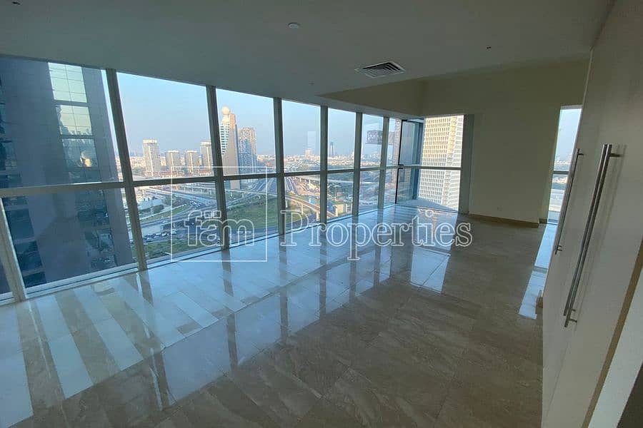 26 Stunning sea view apt for rent