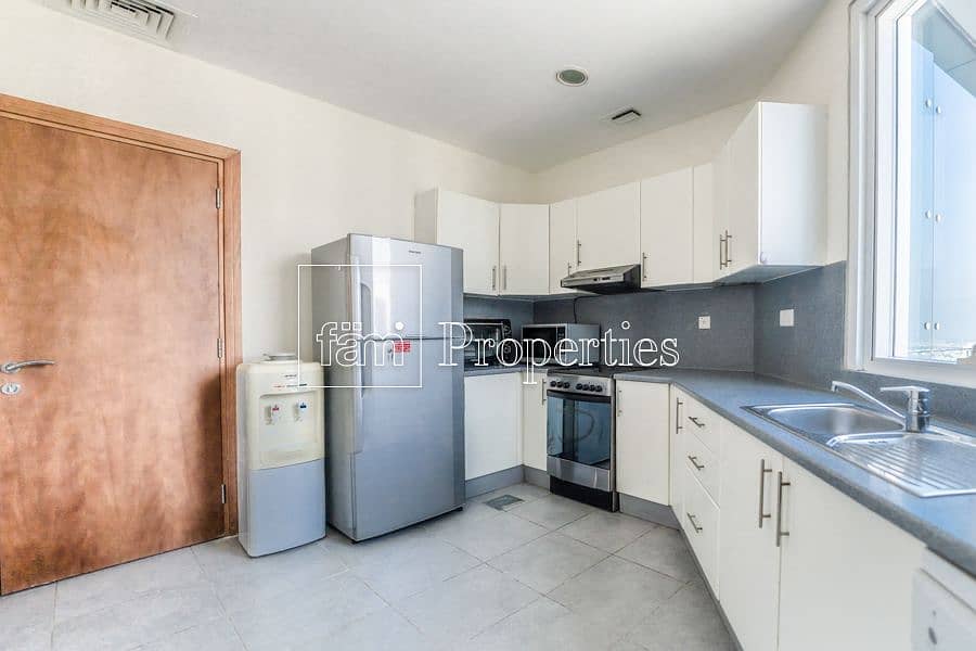 34 Well Maintained Spacious Apt Fully Furnished