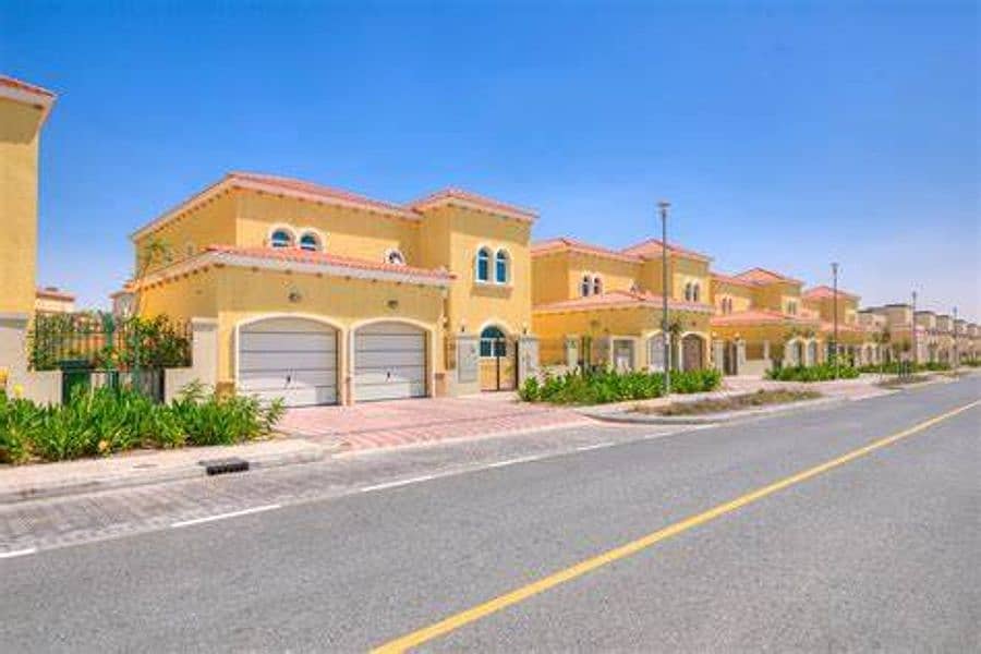 Exclusive|Villa Plots in Jumeirah Park|District6
