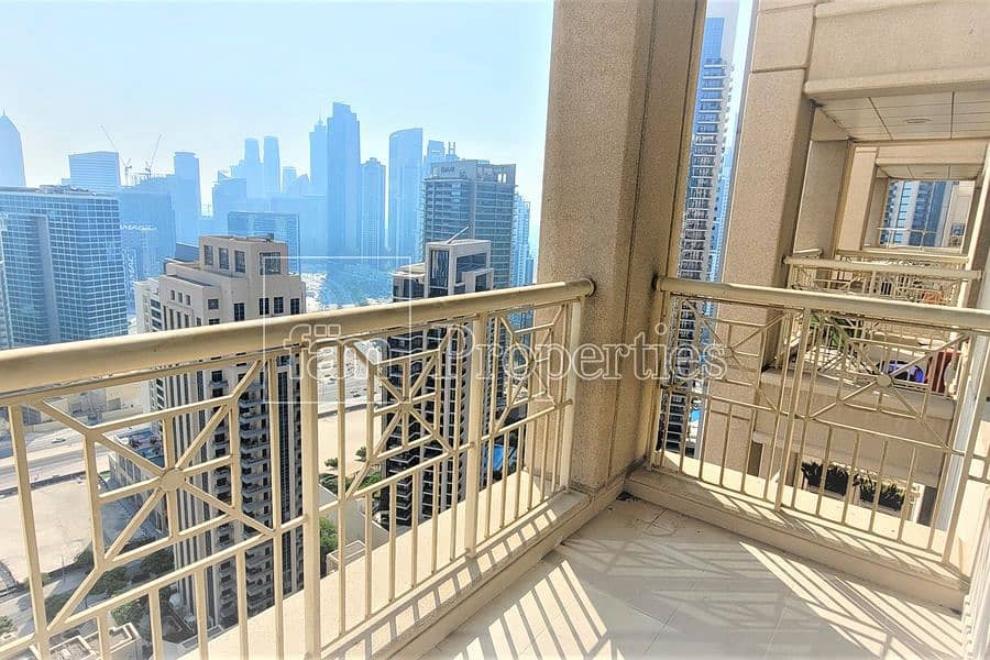 15 High-floor apt with stunning views | Chiller free