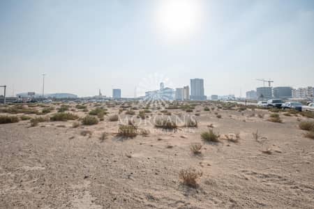 ارض تجارية  للبيع في وادي الصفا 2، دبي - Unique Plot for Sale | Neighboring Al Barari