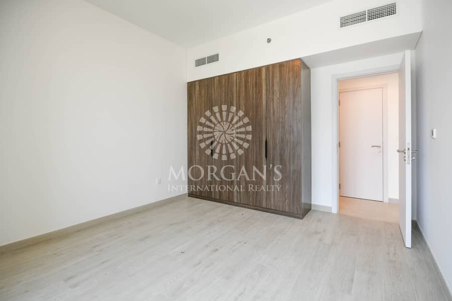 9 1 BR | Vacant | High Floor | Community View