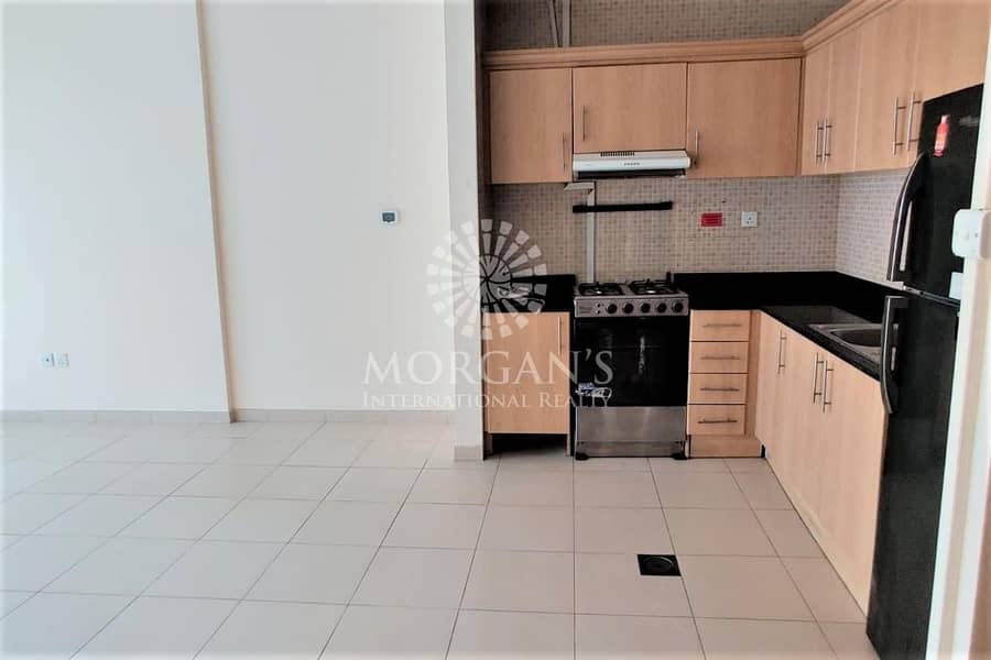 4 Spacious 1 BR | Canal View | Business Bay