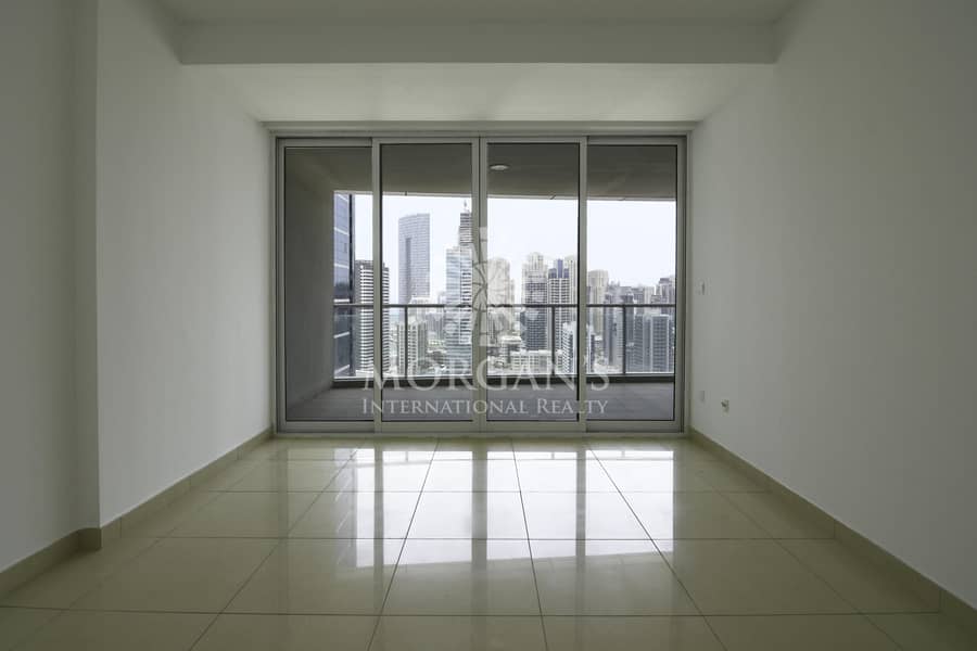 1 BR  Spacious Unit Facing  Marina Skyline