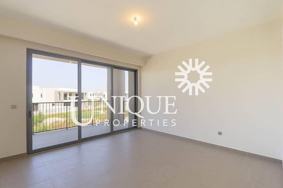 12 Sidra 4 Beds |  E3 | Single R. | Corner