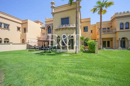 4 Bedroom Villa for Rent in Palm Jumeirah, Dubai - Fully Upgraded | Shared Pool | 4 BR | Unfurnished