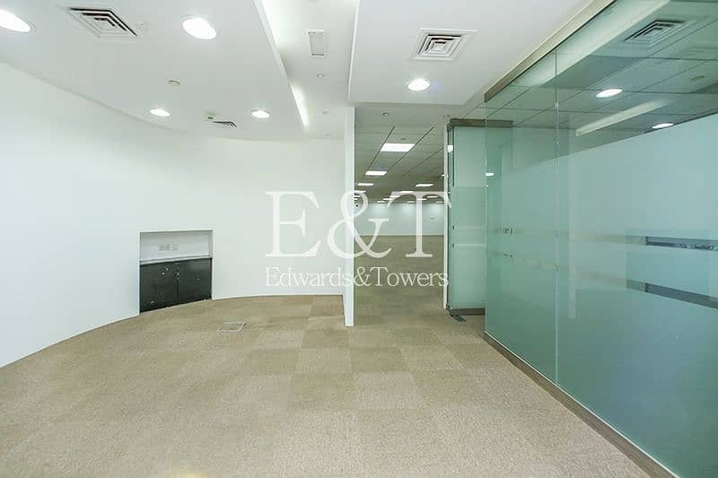 4 Fitted Office for rent in Bldg 2 Emaar Square
