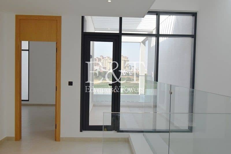 14 Stylish new contemporary villa in Jumeirah Luxury.
