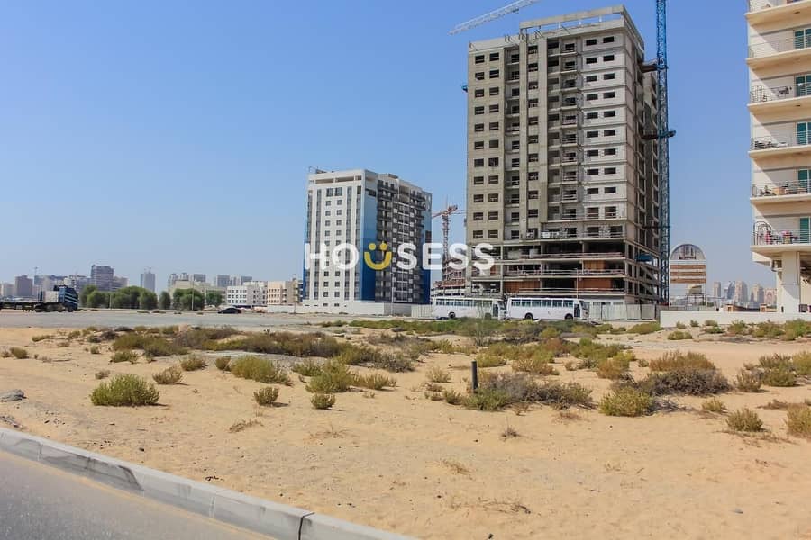 ارض سكنية في دبي لاند 7500000 درهم - 5218442
