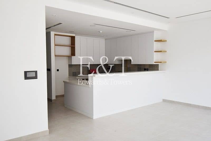 Modern Luxury 4 beds + maids townhouse Modern Luxury 4 beds + maids townhouse