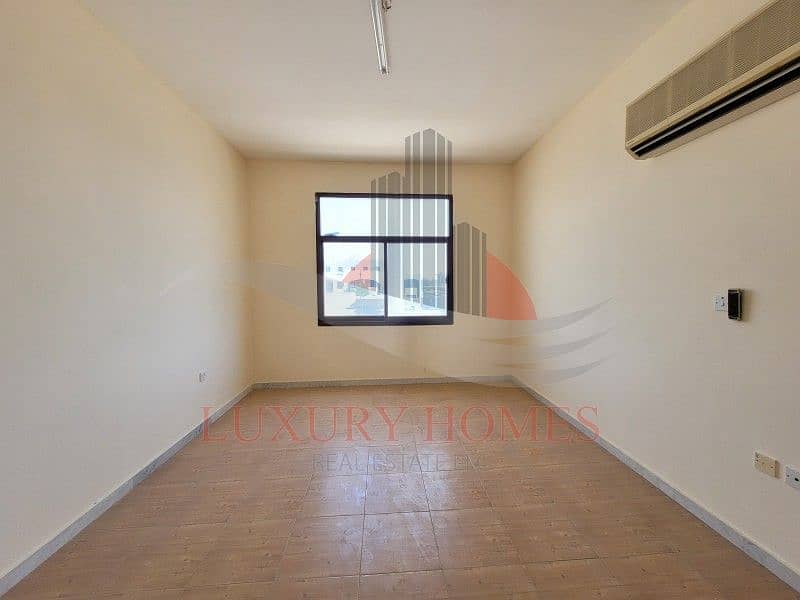 6 Huge With Balcony Walking Distance To Jimi Mall