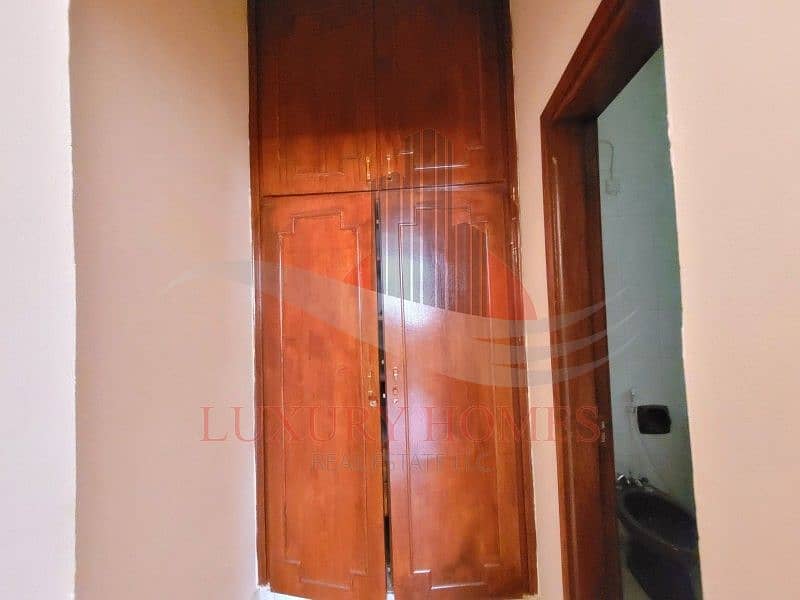 7 Huge With Balcony Walking Distance To Jimi Mall