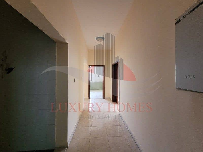 16 Huge With Balcony Walking Distance To Jimi Mall