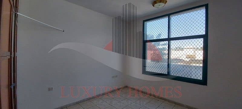 7 Enrapturing apt with beautiful layout and Balcony