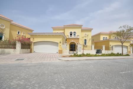 3 Bedroom Villa for Sale in Jumeirah Park, Dubai - Best Deal | 3Br + M| Well Maintained | District 07