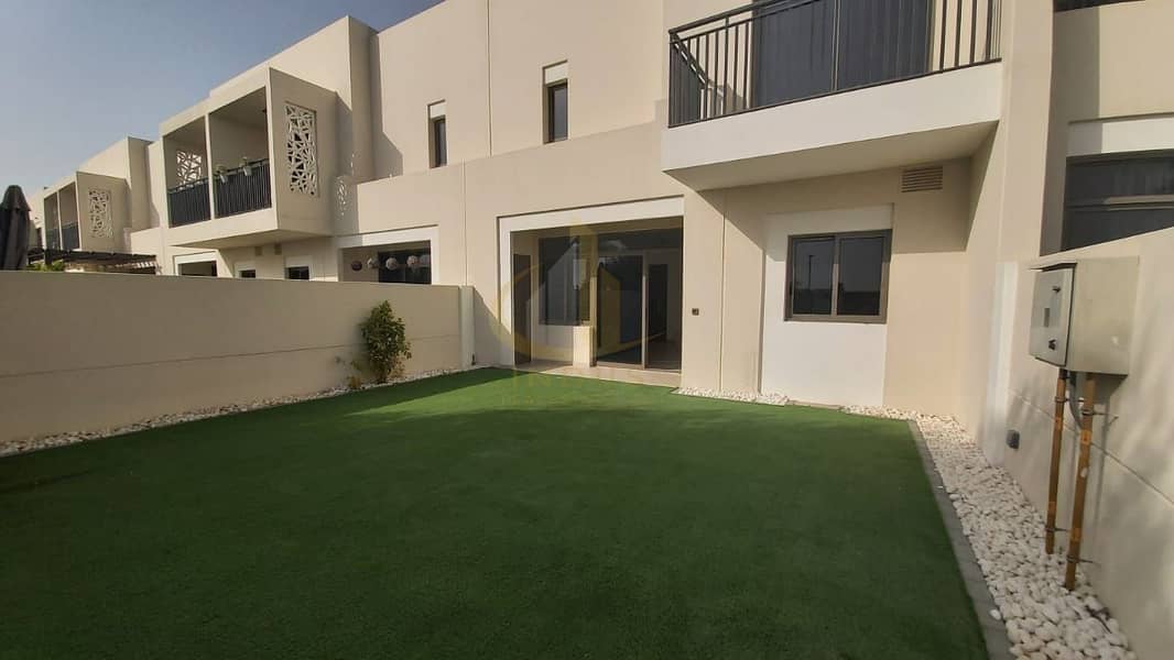 12 Brand New  3BR+M Safi Townhouse | Call 24/7 | Open for Viewing