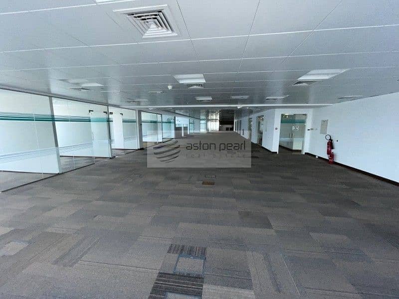 FULL Floor | Vacant | Prime Fit-Out Panoramic View