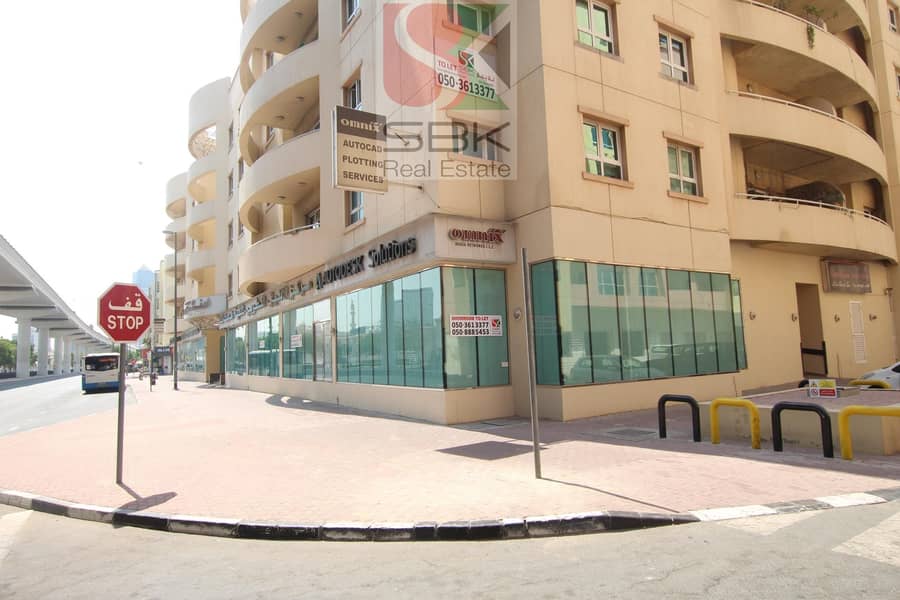 4 Oudmetha Showroom  For Rent