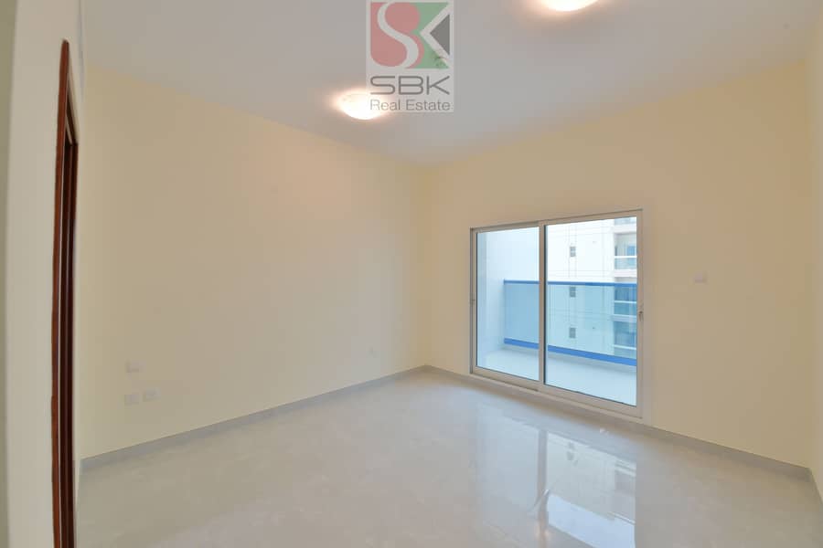 Brand New & Splendid 1 BHK  Apartment With One Month Free in Muhaisnah 2