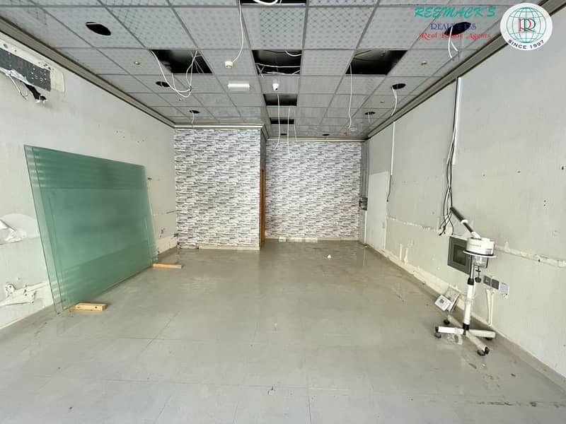 500SQFT SHOP WITH ATTACHED BATH IN MUWEILAH AREA