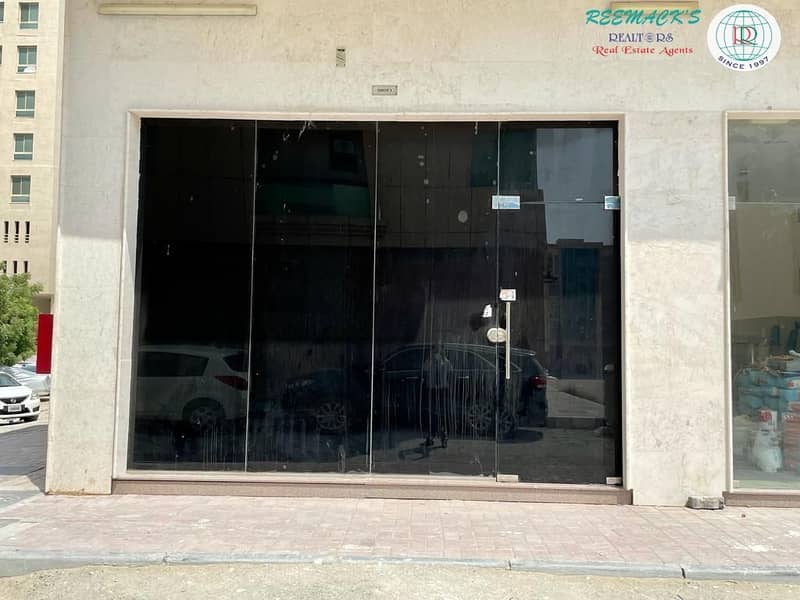 300QFT SHOP AVAILABLE IN QULAYAA AREA  OPPOSITE SIDE OF  SHARJAH LADIES CLUB