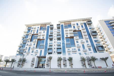 مبنى سكني  للبيع في الفرجان، دبي - مبنى سكني في فيفث أفينيو الفرجان 125000000 درهم - 5508598
