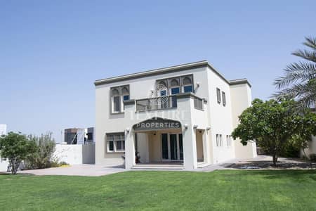 3 Bedroom Villa for Sale in Jumeirah Park, Dubai - Big plot size | Single row | Immaculate condition villa
