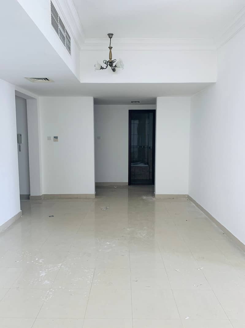 1750sqft sea view 2bhk with balcony wardrobes store room 35k 6cheques