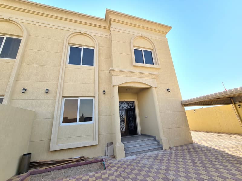 Luxury 5bhk villa for family rent 85k in 1cheque in Al hoshi