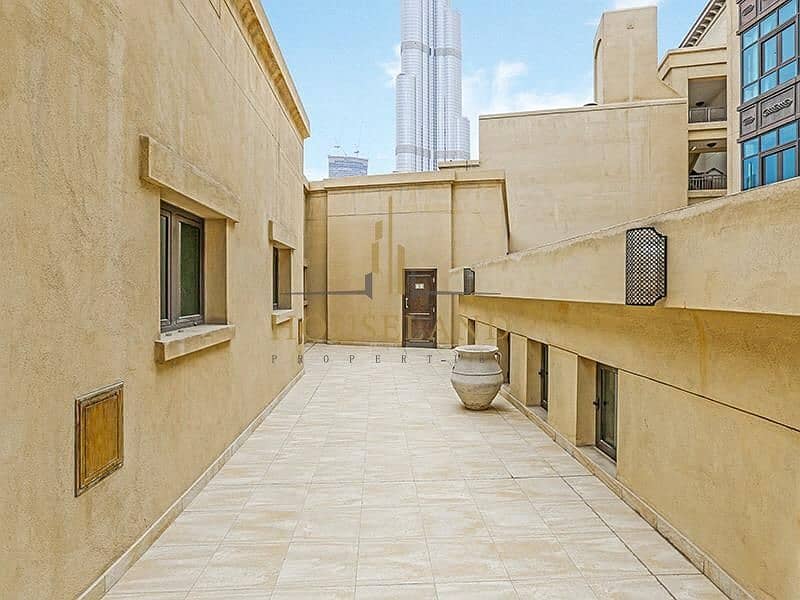 BURJ KHALIFA VIEW | HUGE BALCONY | RENTED