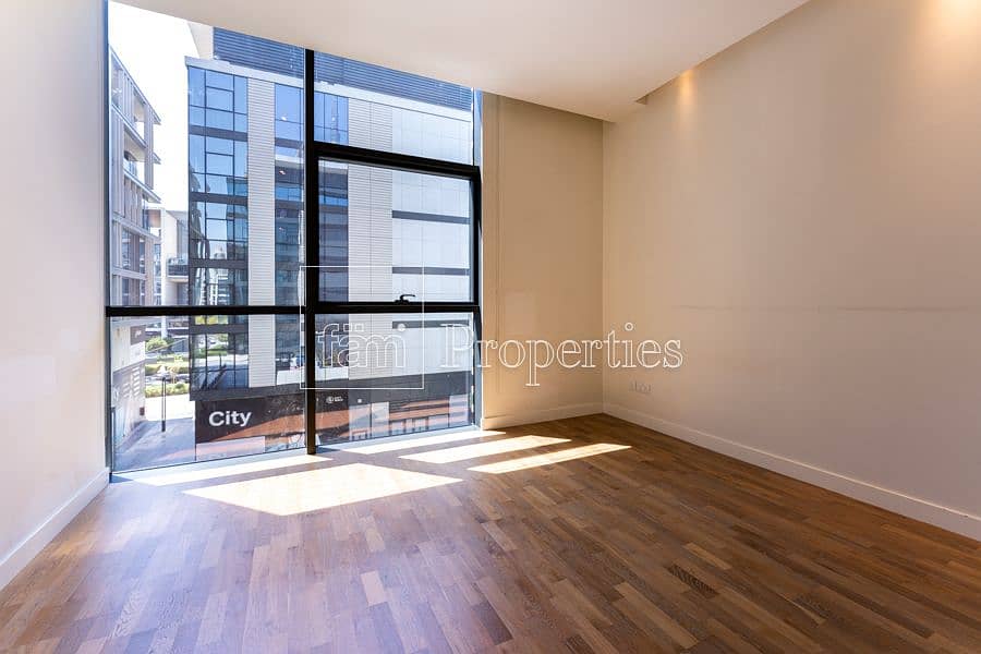 3 CORNER UNIT |2 PARKING |ROOFTOP POOL | EXCLUSIVE