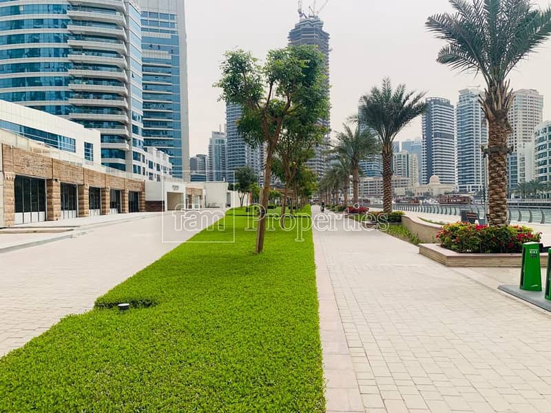 13 Exclusive|Marina walk | long facade | fitted