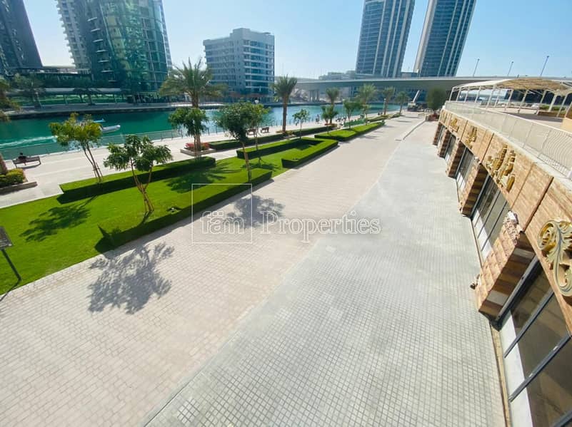 31 Exclusive|Marina walk | long facade | fitted