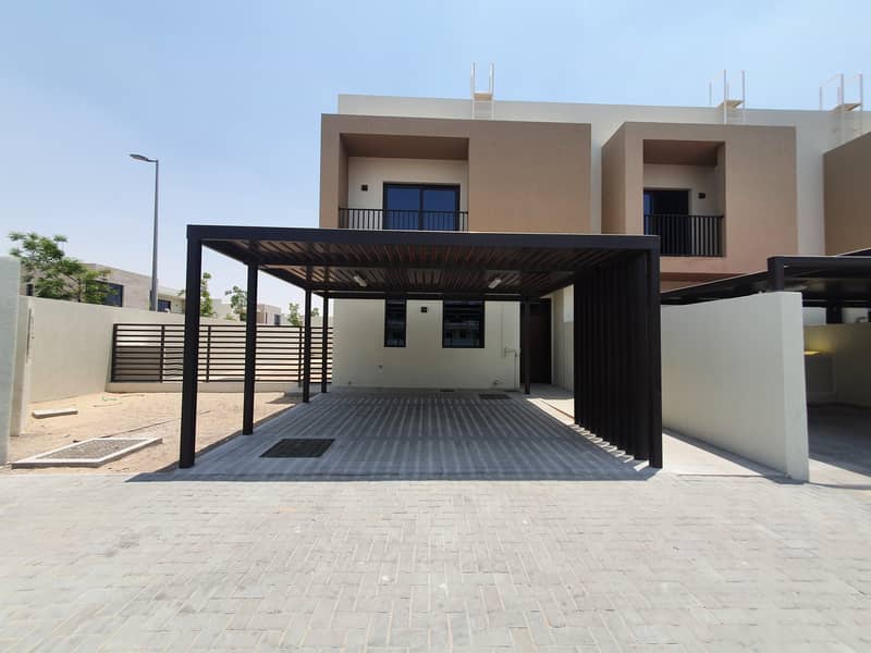 Brand new luxurious 3bed corner villa with best price just 85 up to 4cheques