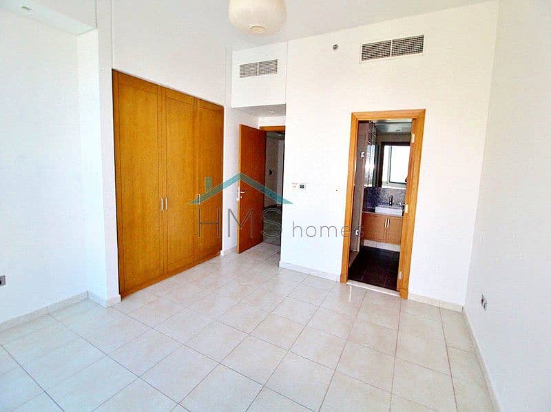11 Available now | Vacant on transfer | Full sea view