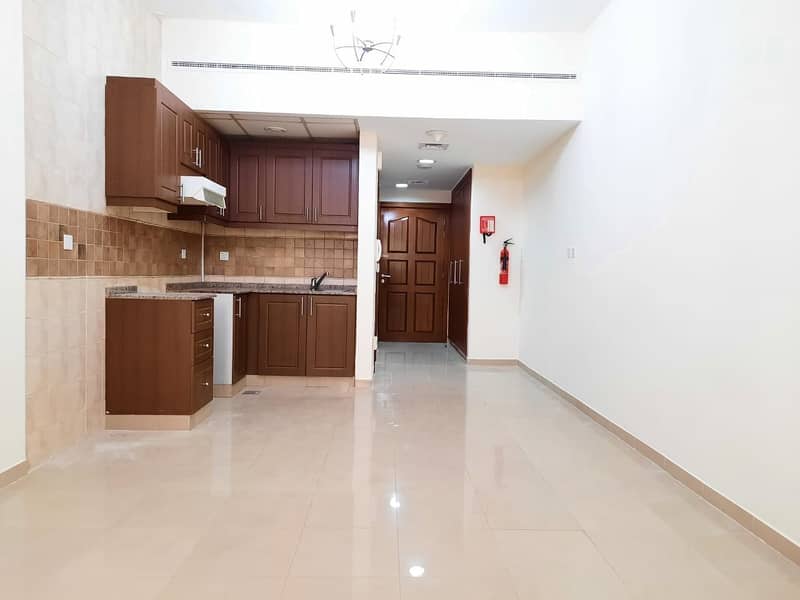 Easy Access To Stadium Metro Stunning Studio Apartment Available With All F